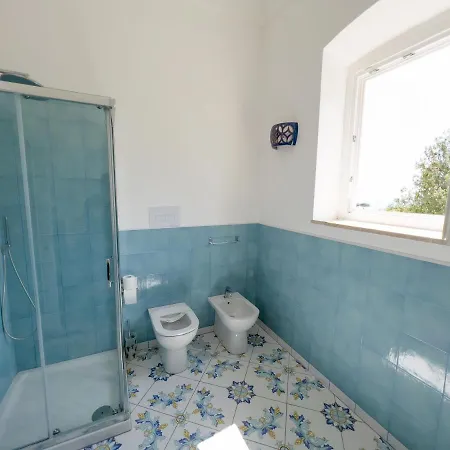 Casa Nina- Con Vista Mare E Terrazza A Raito, Costiera Amalfitana Couette-café Vietri