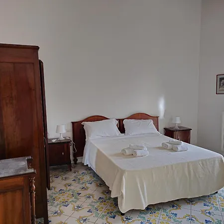 Bed and breakfast Casa Nina- Con Vista Mare E Terrazza A Raito, Costiera Amalfitana *