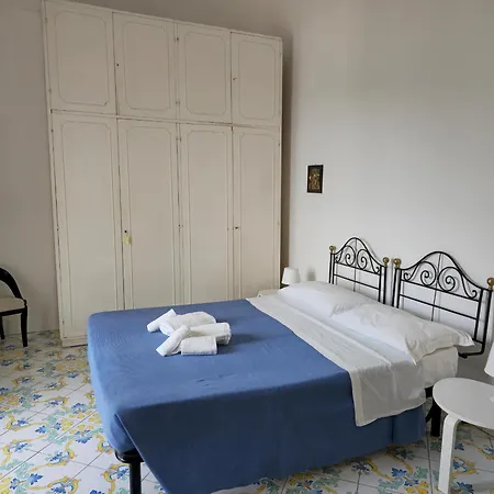 Bed and breakfast Casa Nina- Con Vista Mare E Terrazza A Raito, Costiera Amalfitana Vietri