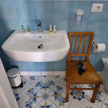 Bed and breakfast Casa Nina- Con Vista Mare E Terrazza A Raito, Costiera Amalfitana
